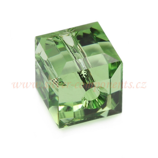 Swarovski korálky 5601 6mm - Kostičky - Peridot